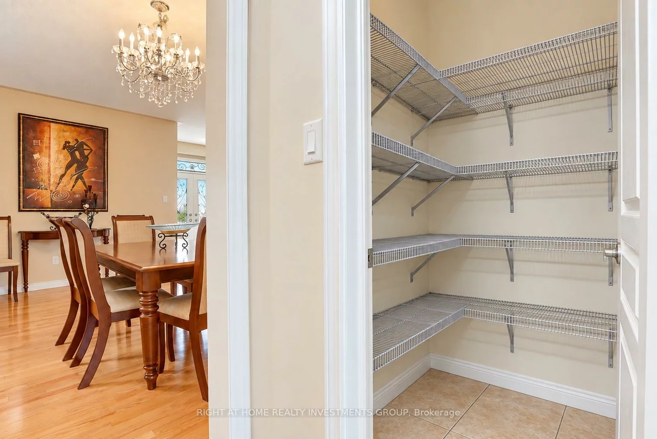 14, Shiner, Oak Ridges, Richmond Hill