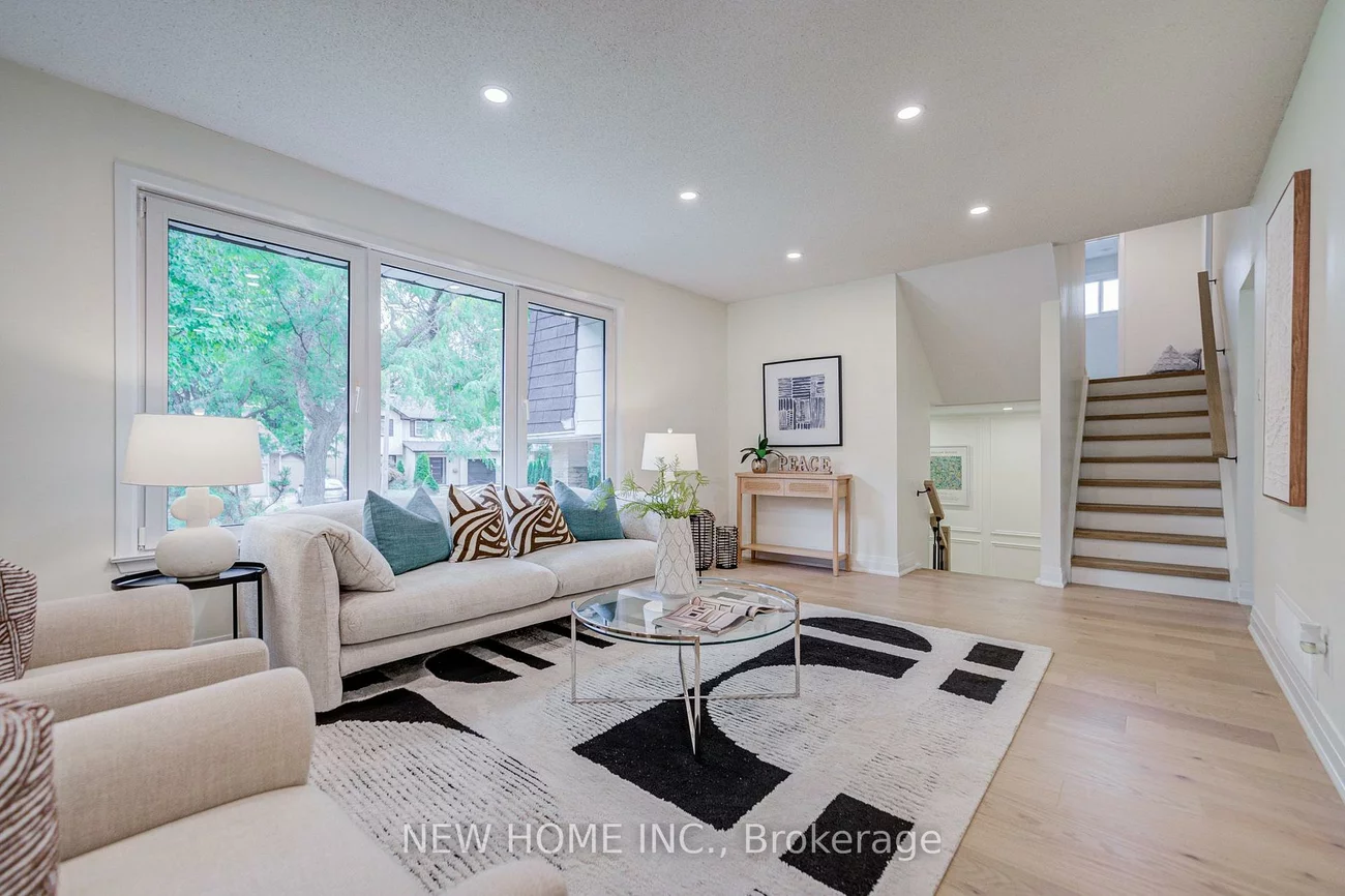 26, Penwick, North Richvale, Richmond Hill