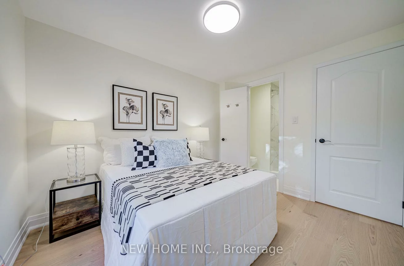 26, Penwick, North Richvale, Richmond Hill