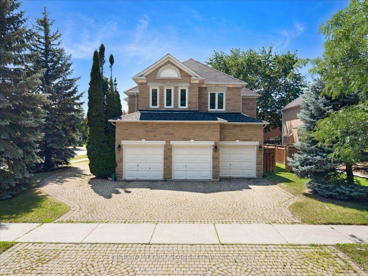 22, Fern, Langstaff, Richmond Hill