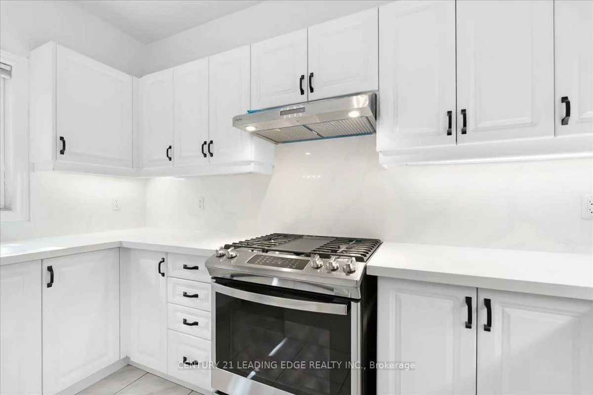 22, Fern, Langstaff, Richmond Hill