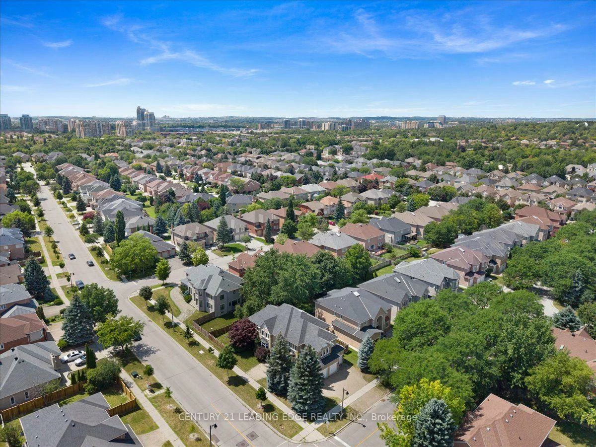 22, Fern, Langstaff, Richmond Hill
