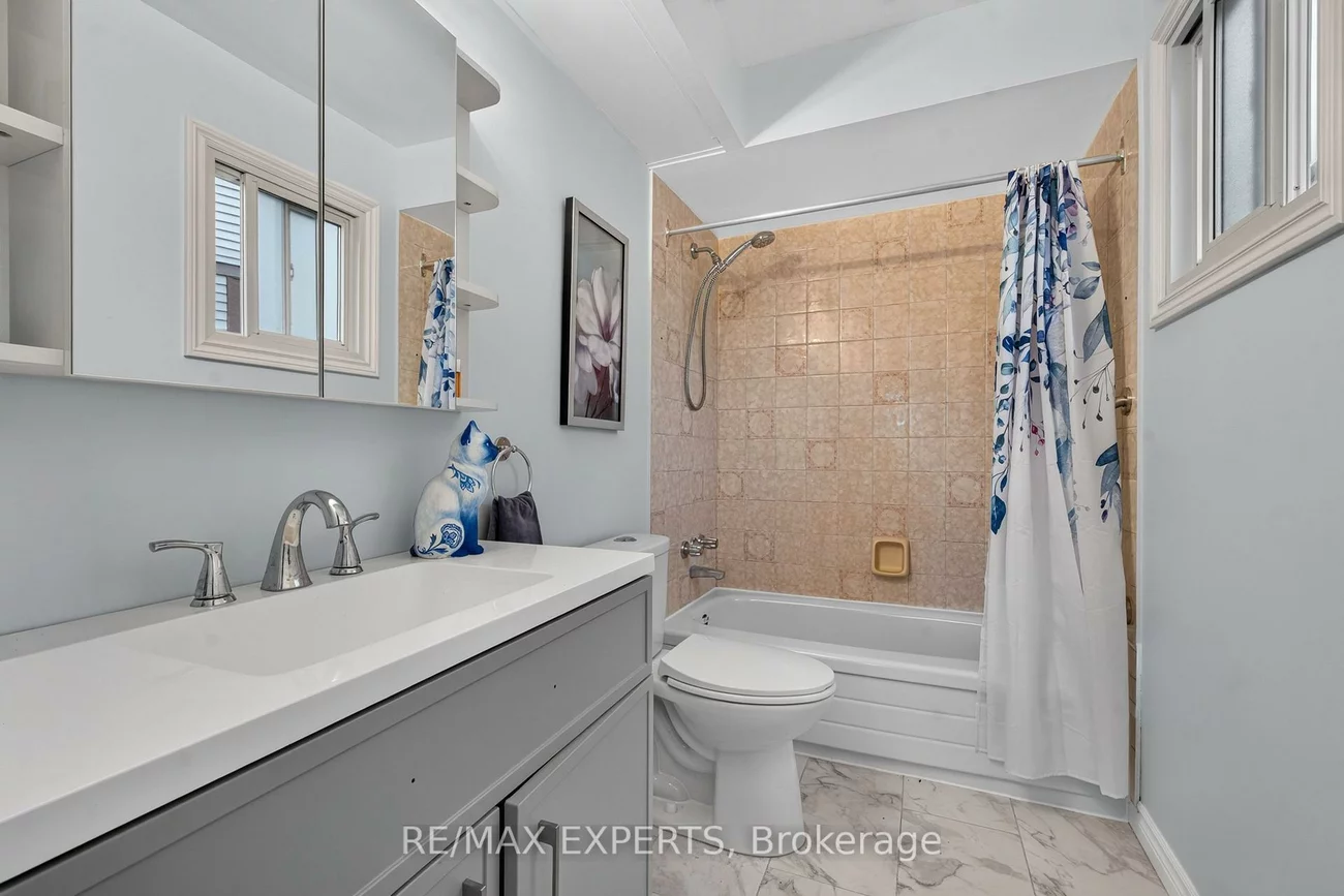 155, Stephen, North Richvale, Richmond Hill