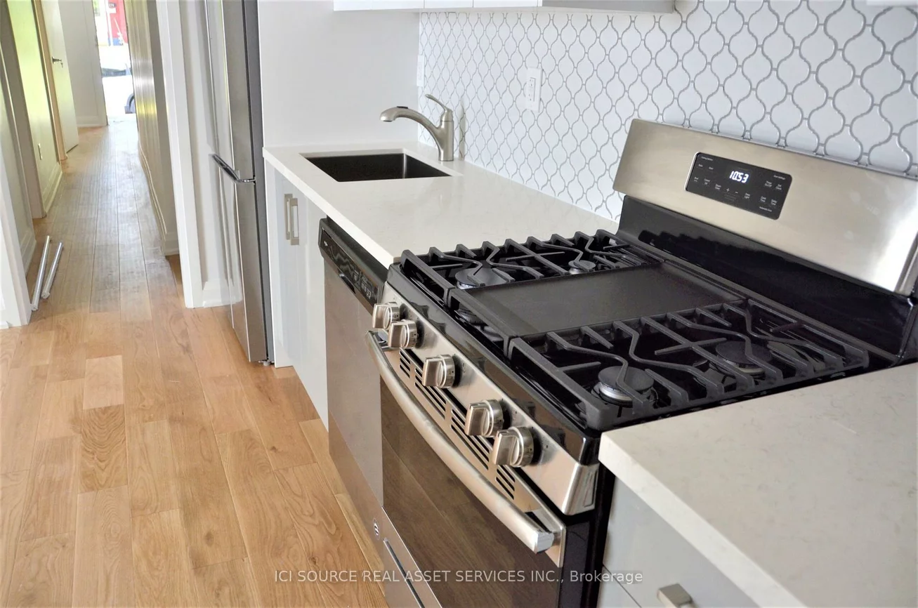 179, Markham, Trinity-Bellwoods, Toronto