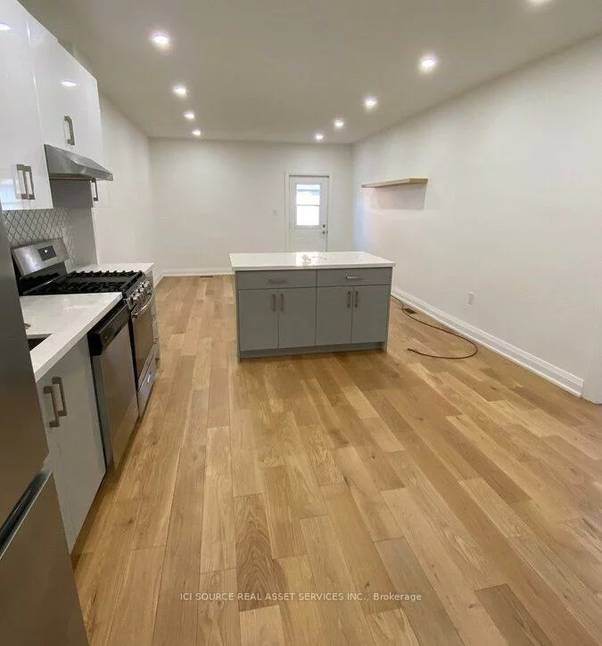 179, Markham, Trinity-Bellwoods, Toronto