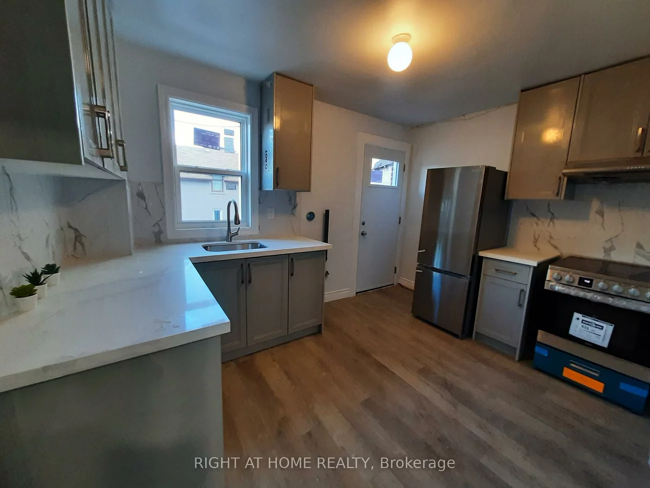 513, Mount Pleasant, Mount Pleasant East, Toronto