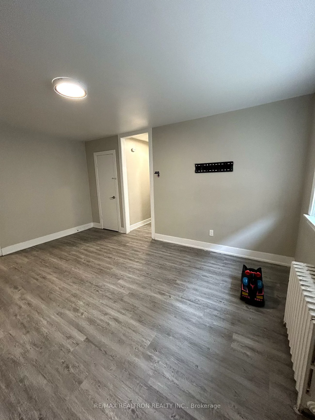 312, Douglas, Bedford Park-Nortown, Toronto