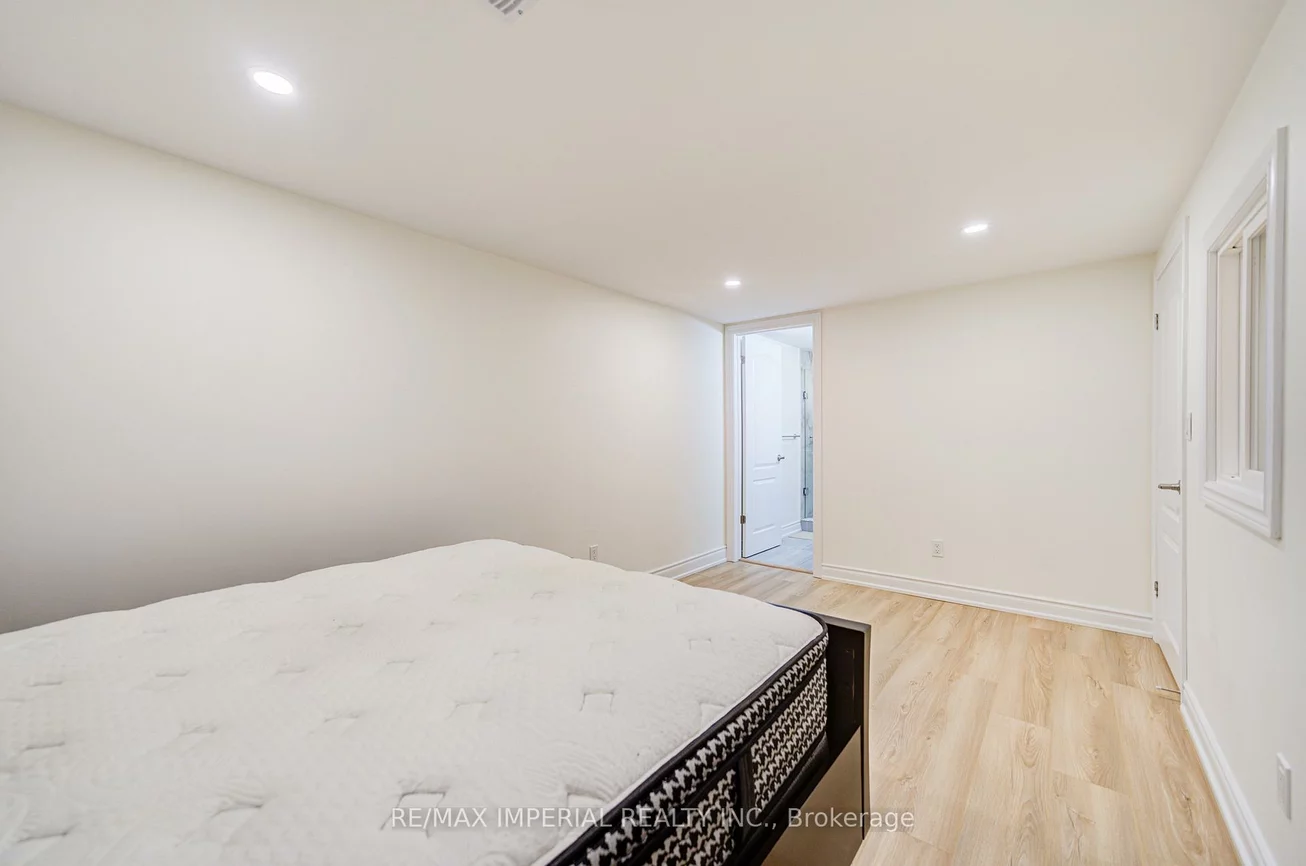 318, Hollyberry, Hillcrest Village, Toronto