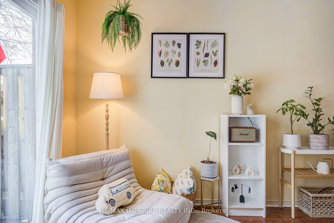 318, Hollyberry, Hillcrest Village, Toronto