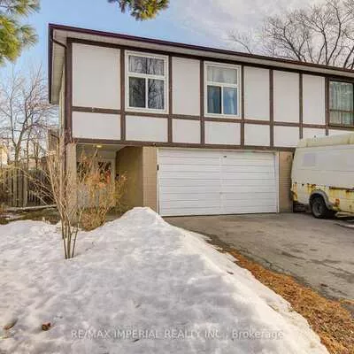 318, Hollyberry, Hillcrest Village, Toronto