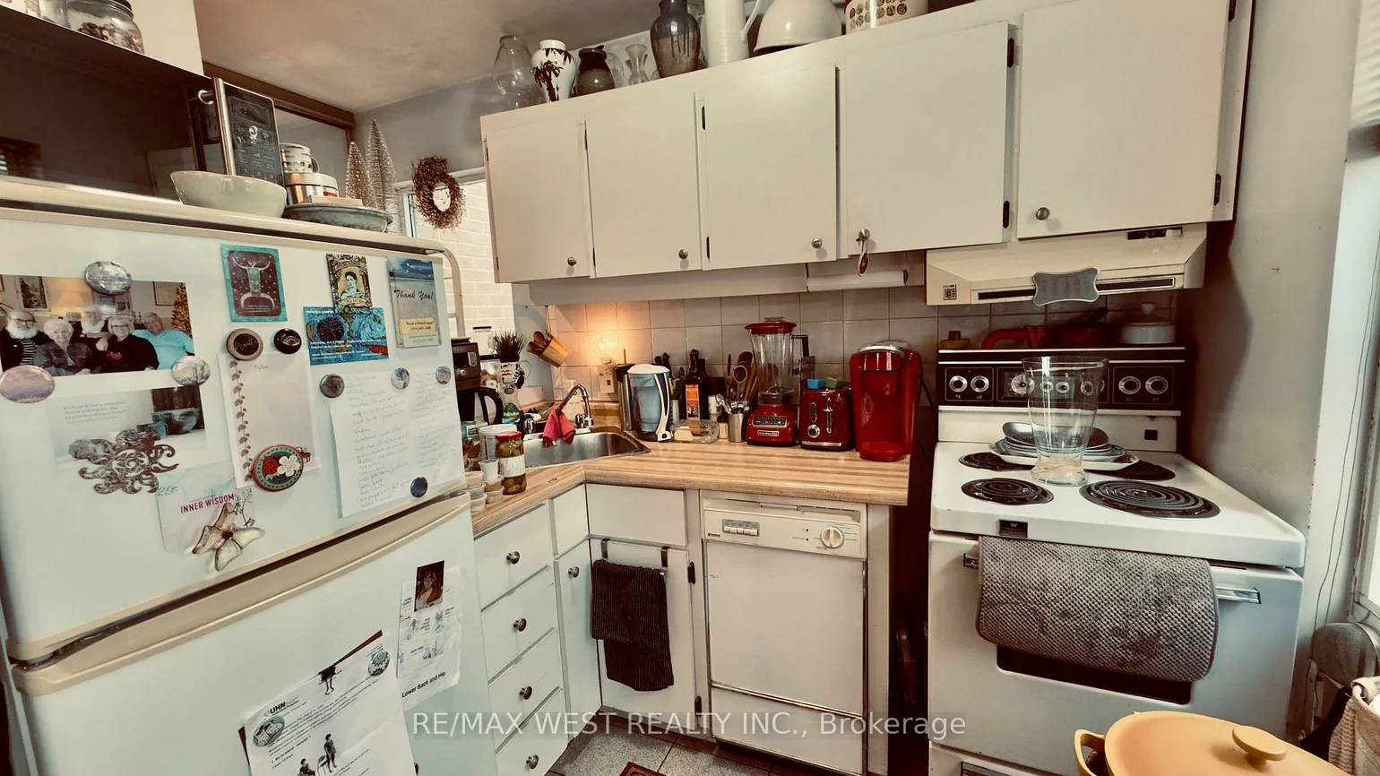 1061, Bathurst, Annex, Toronto