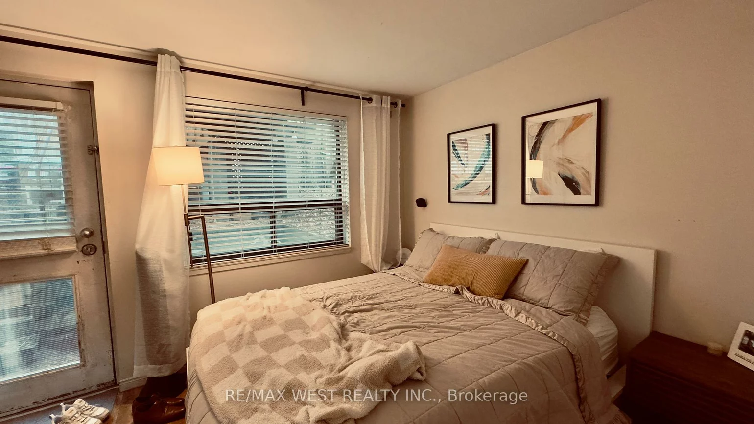 1061, Bathurst, Annex, Toronto