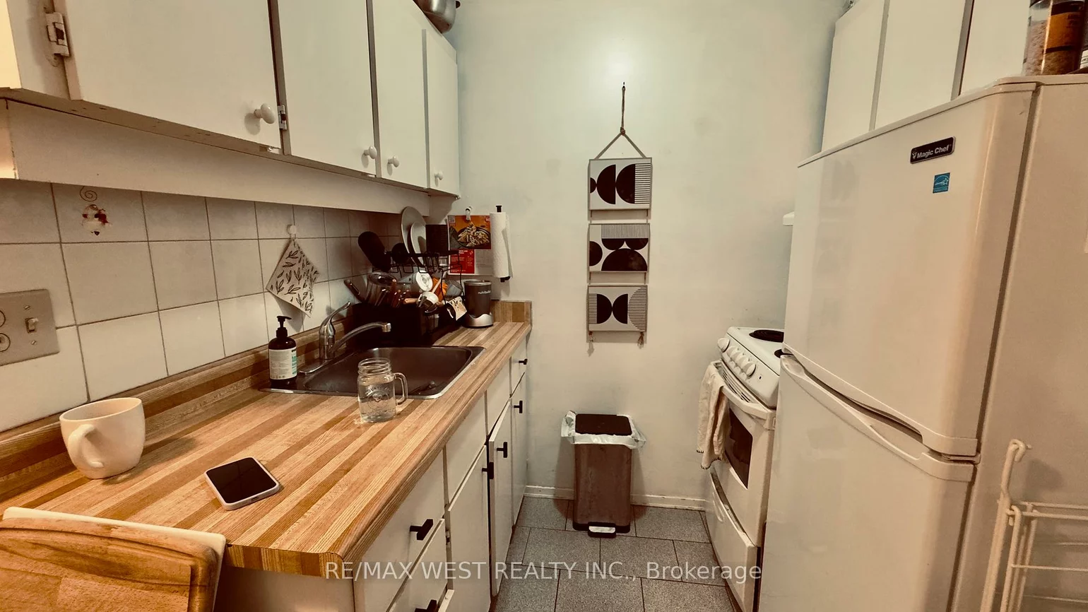 1061, Bathurst, Annex, Toronto