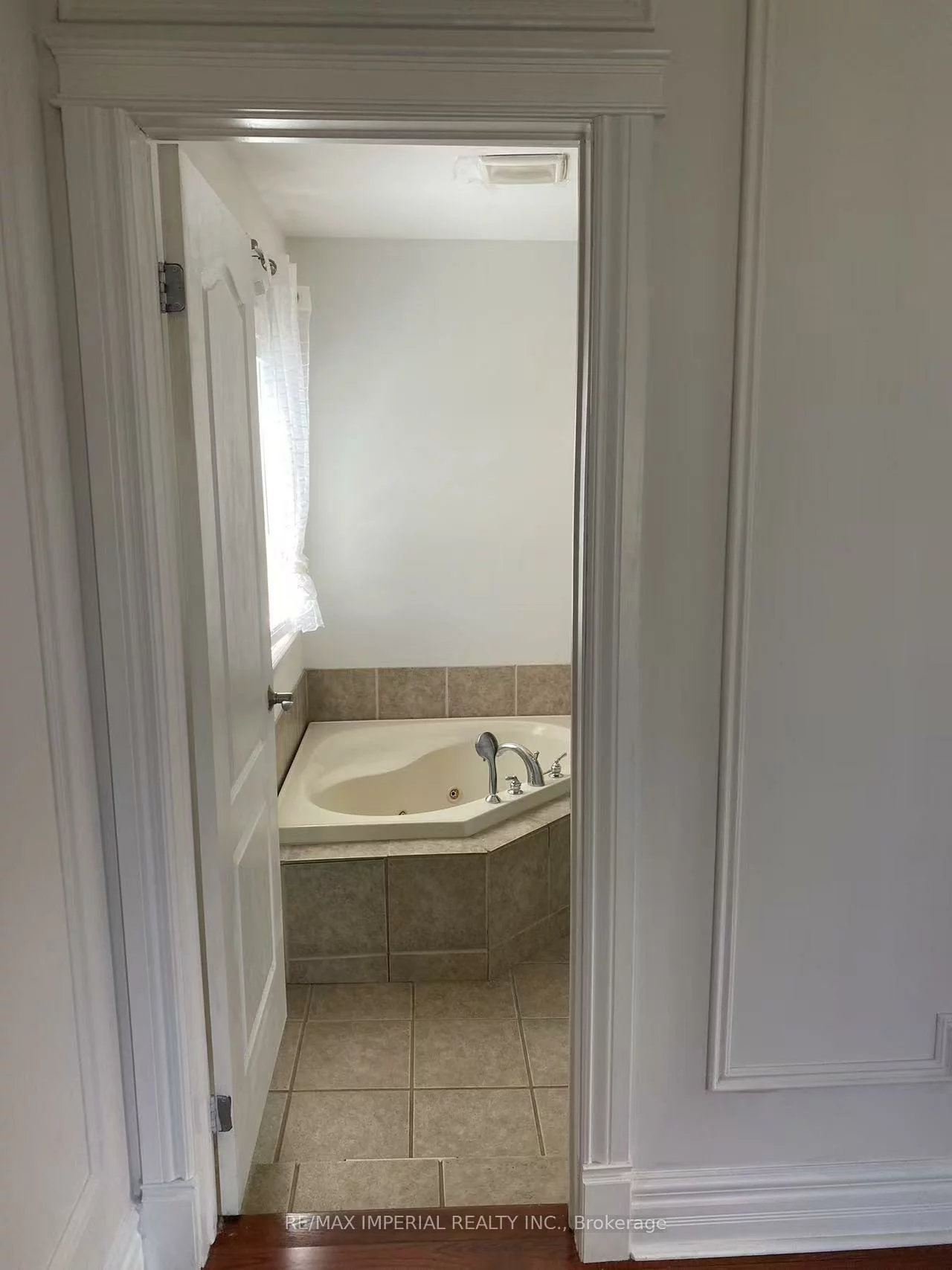 275, Estelle, Willowdale East, Toronto