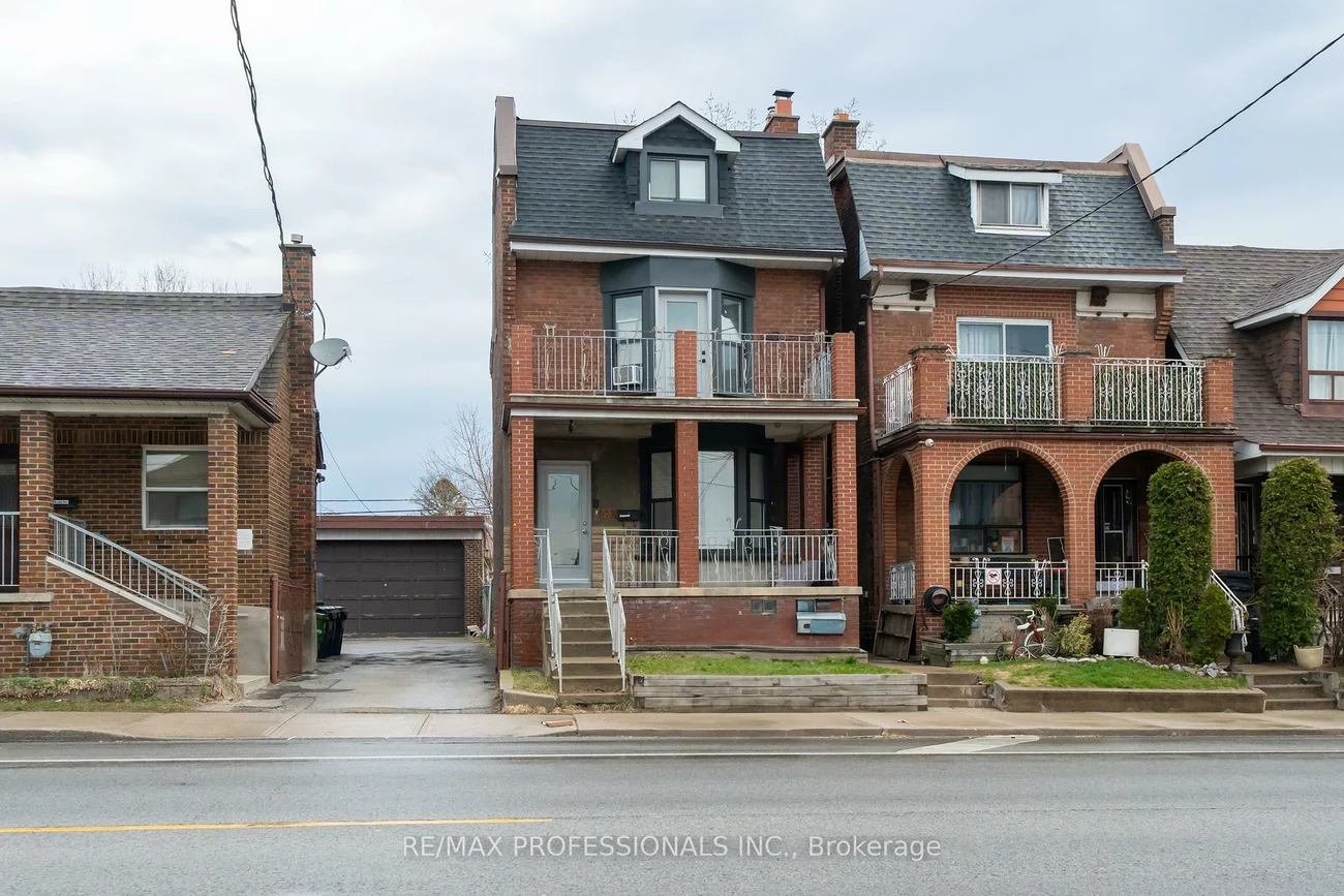 223, Oakwood, Oakwood Village, Toronto