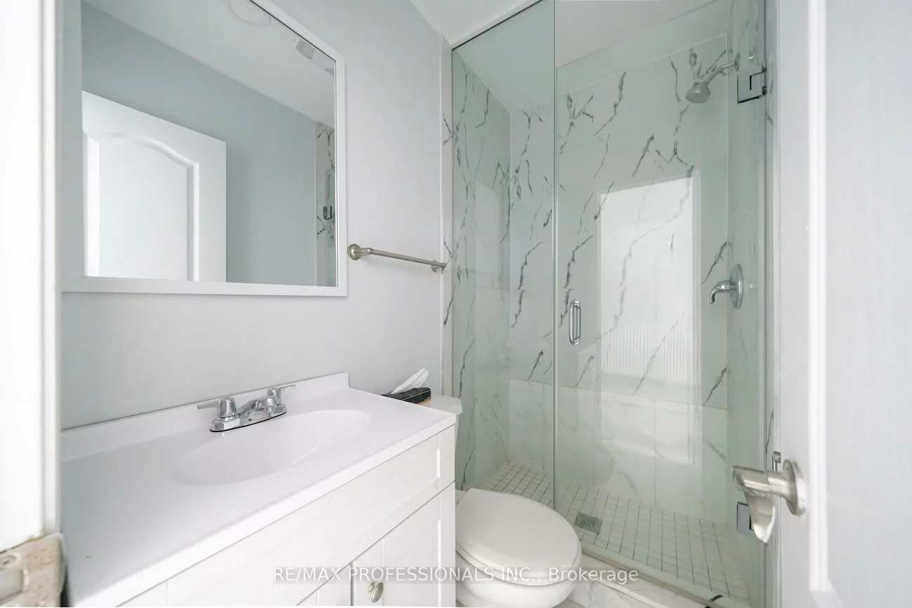 223, Oakwood, Oakwood Village, Toronto