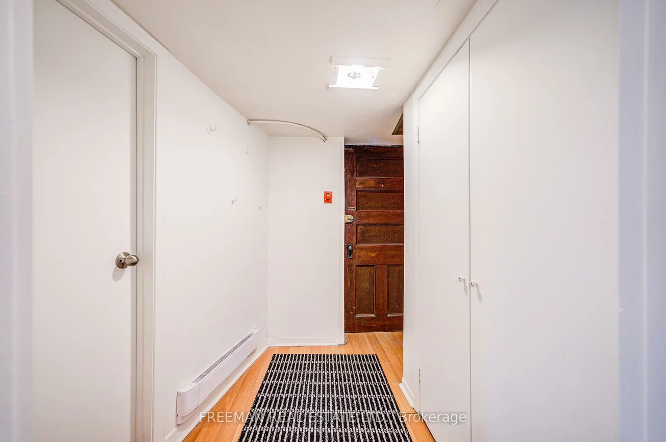 21, Wells, Annex, Toronto