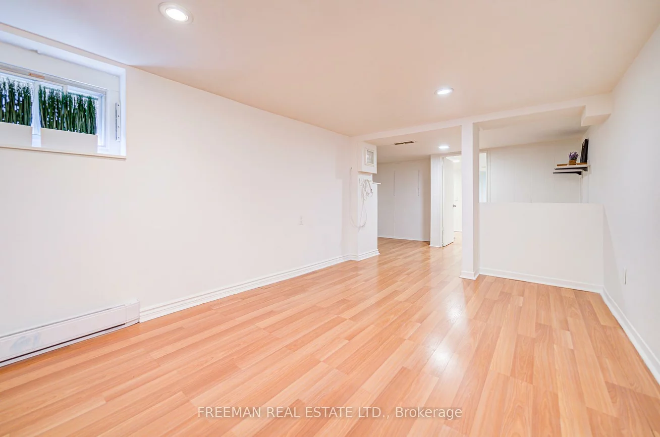21, Wells, Annex, Toronto