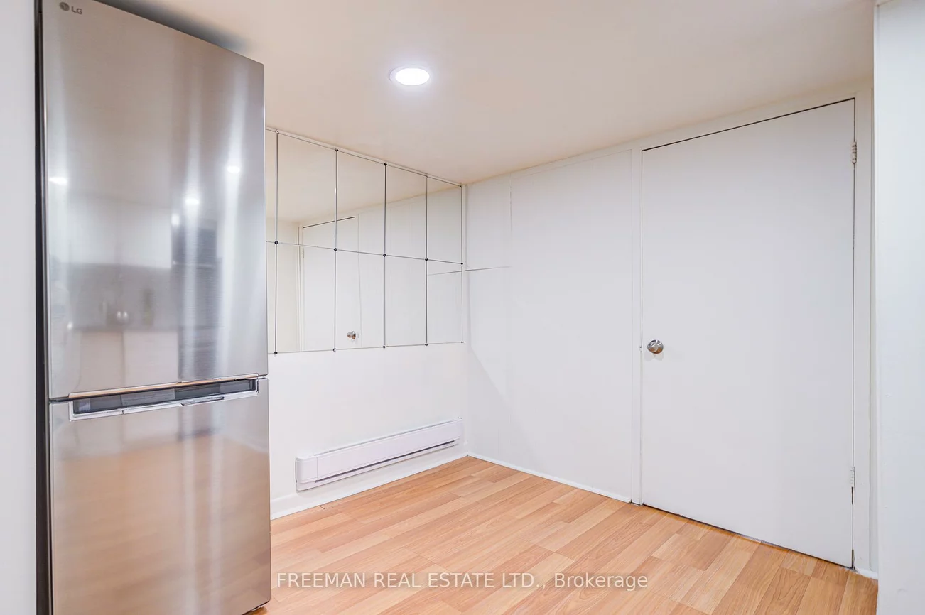 21, Wells, Annex, Toronto