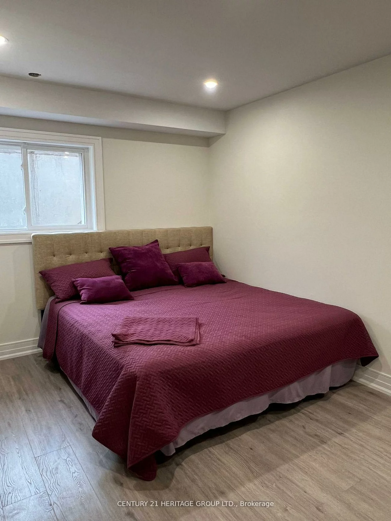 24, Deepglade, Henry Farm, Toronto
