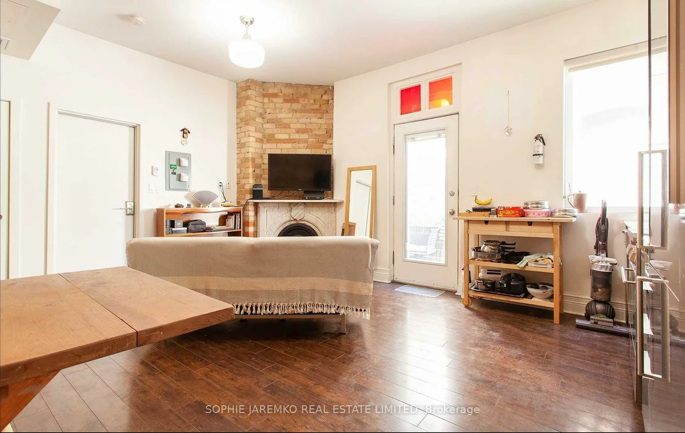 171, Carlton, Moss Park, Toronto