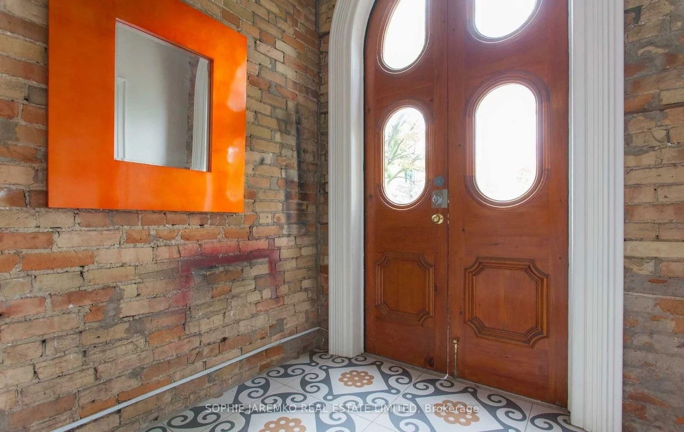 171, Carlton, Moss Park, Toronto