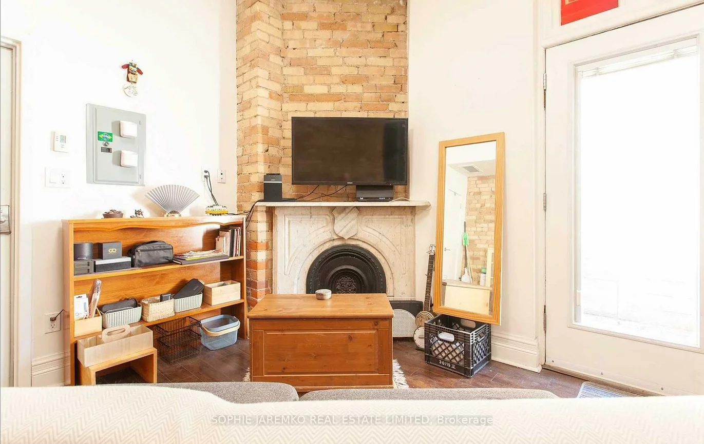 171, Carlton, Moss Park, Toronto