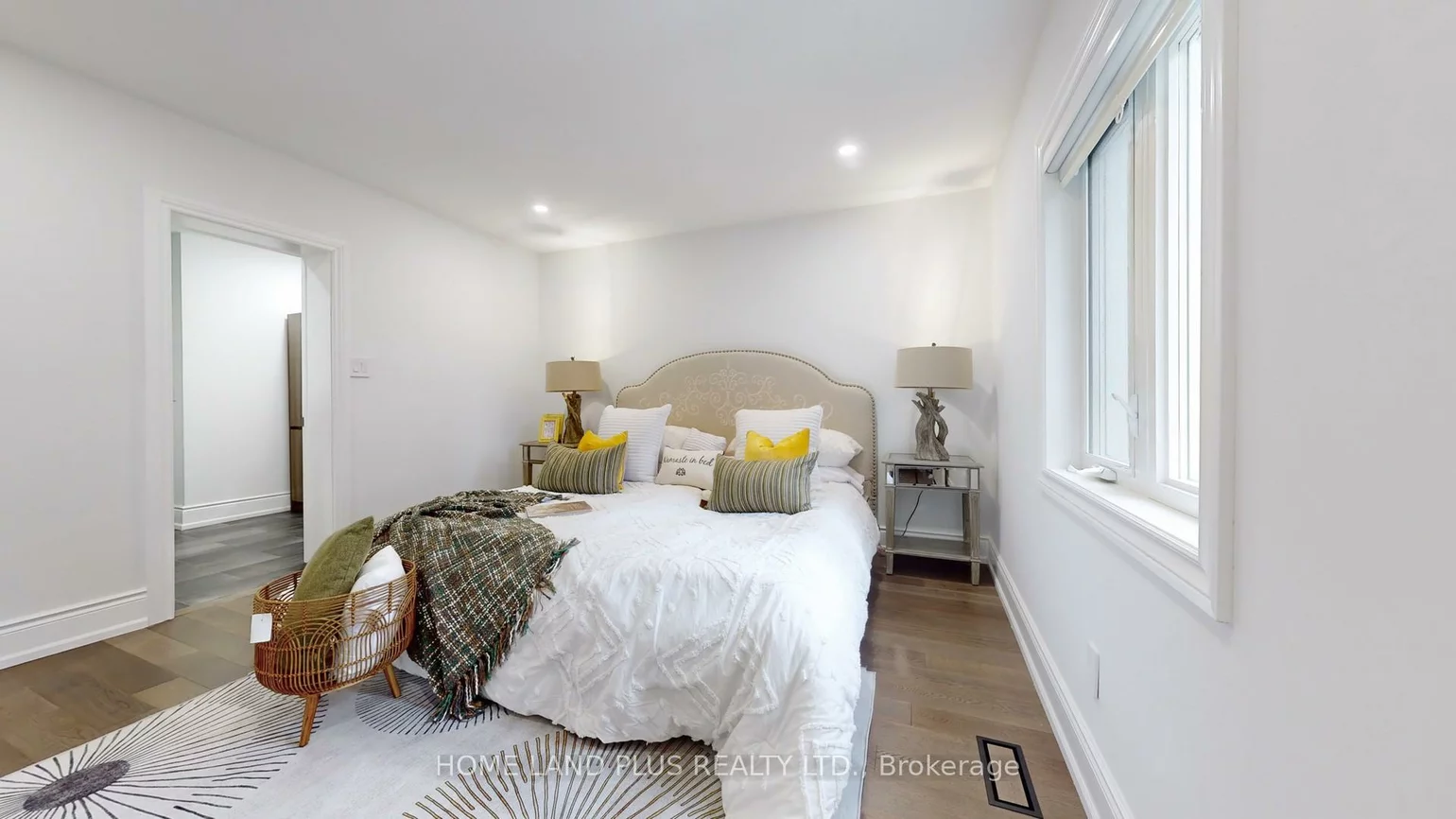 85, Rochester, Lawrence Park South, Toronto
