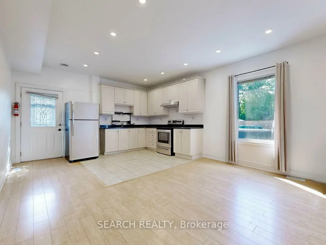 479, Westmount, Oakwood Village, Toronto