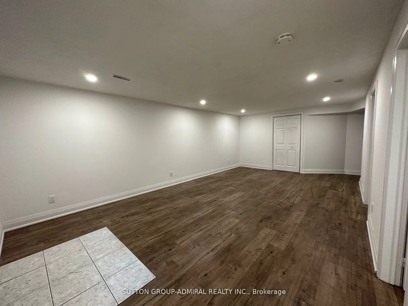 7, Resolution, Hillcrest Village, Toronto