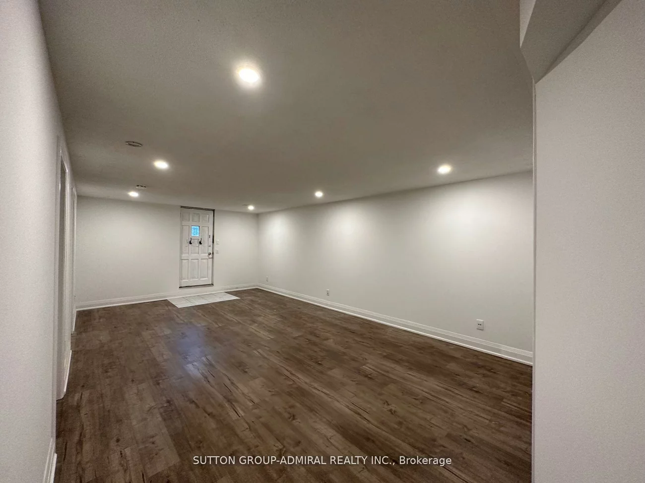 7, Resolution, Hillcrest Village, Toronto