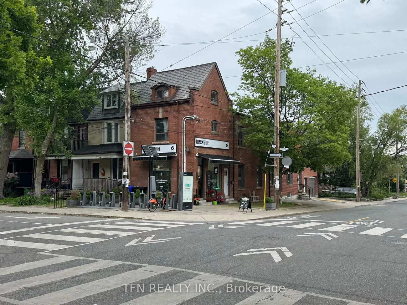 42, Dewson, Palmerston-Little Italy, Toronto