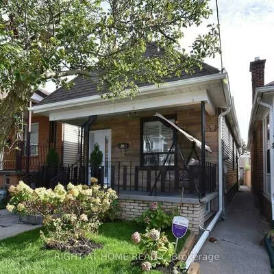 23, Amherst, Oakwood Village, Toronto