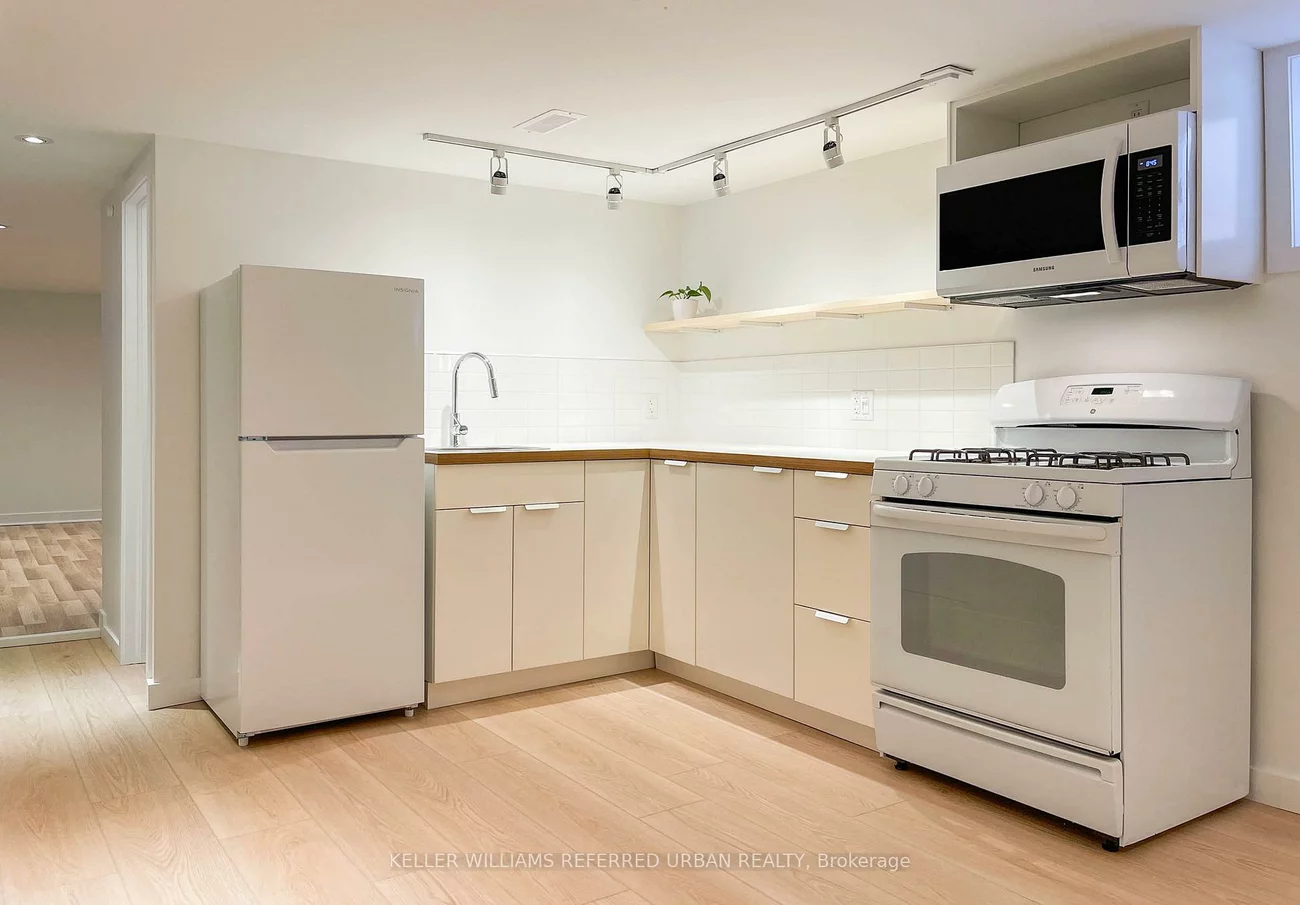 190, St. Clarens, Dufferin Grove, Toronto