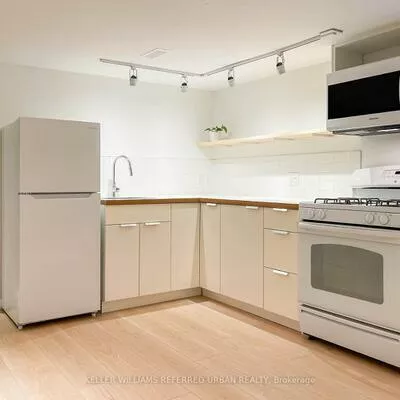 190, St. Clarens, Dufferin Grove, Toronto