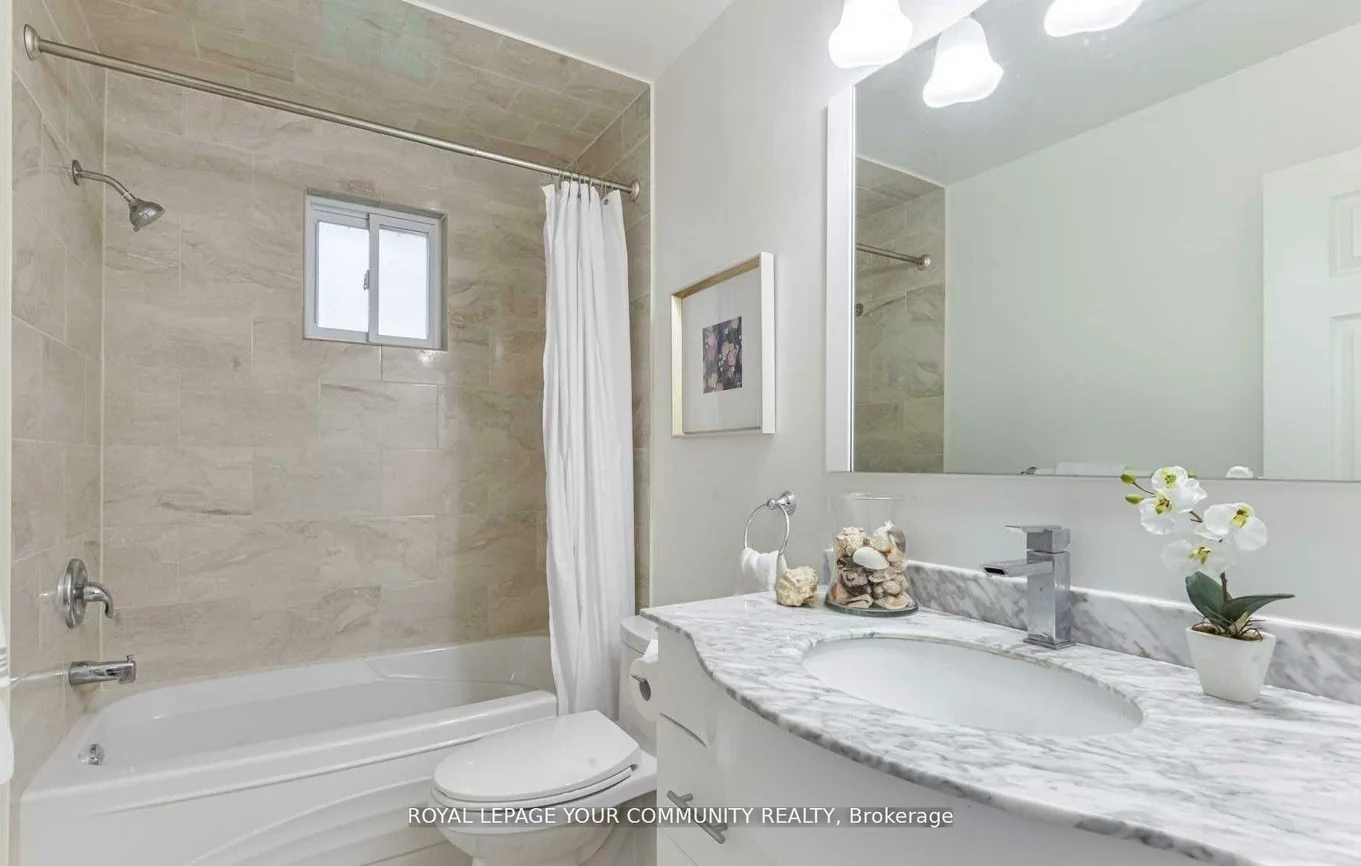 32, Shouldice, St. Andrew-Windfields, Toronto