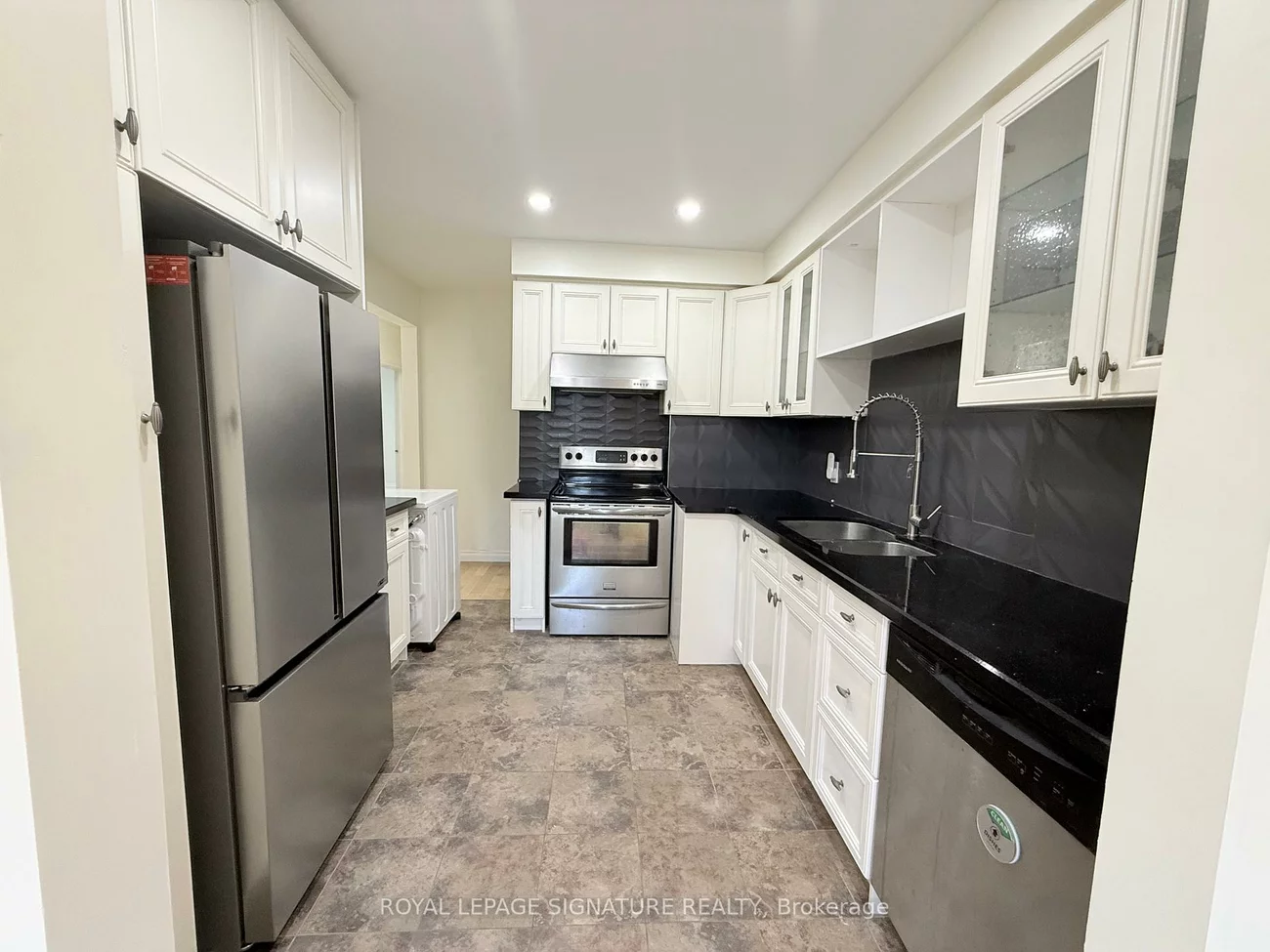 154B, Pemberton, Newtonbrook East, Toronto
