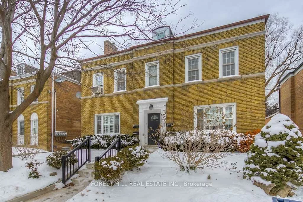 1747, Bathurst, Forest Hill South, Toronto