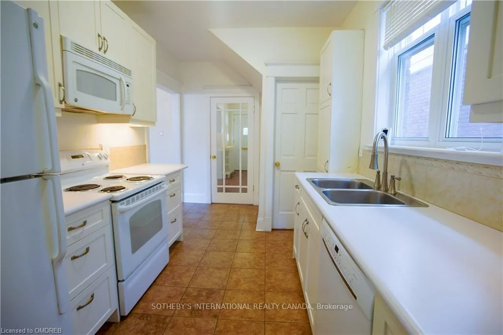 49, HILLSDALE, Yonge-Eglinton, Toronto