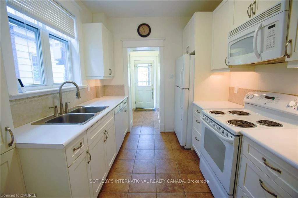 49, HILLSDALE, Yonge-Eglinton, Toronto