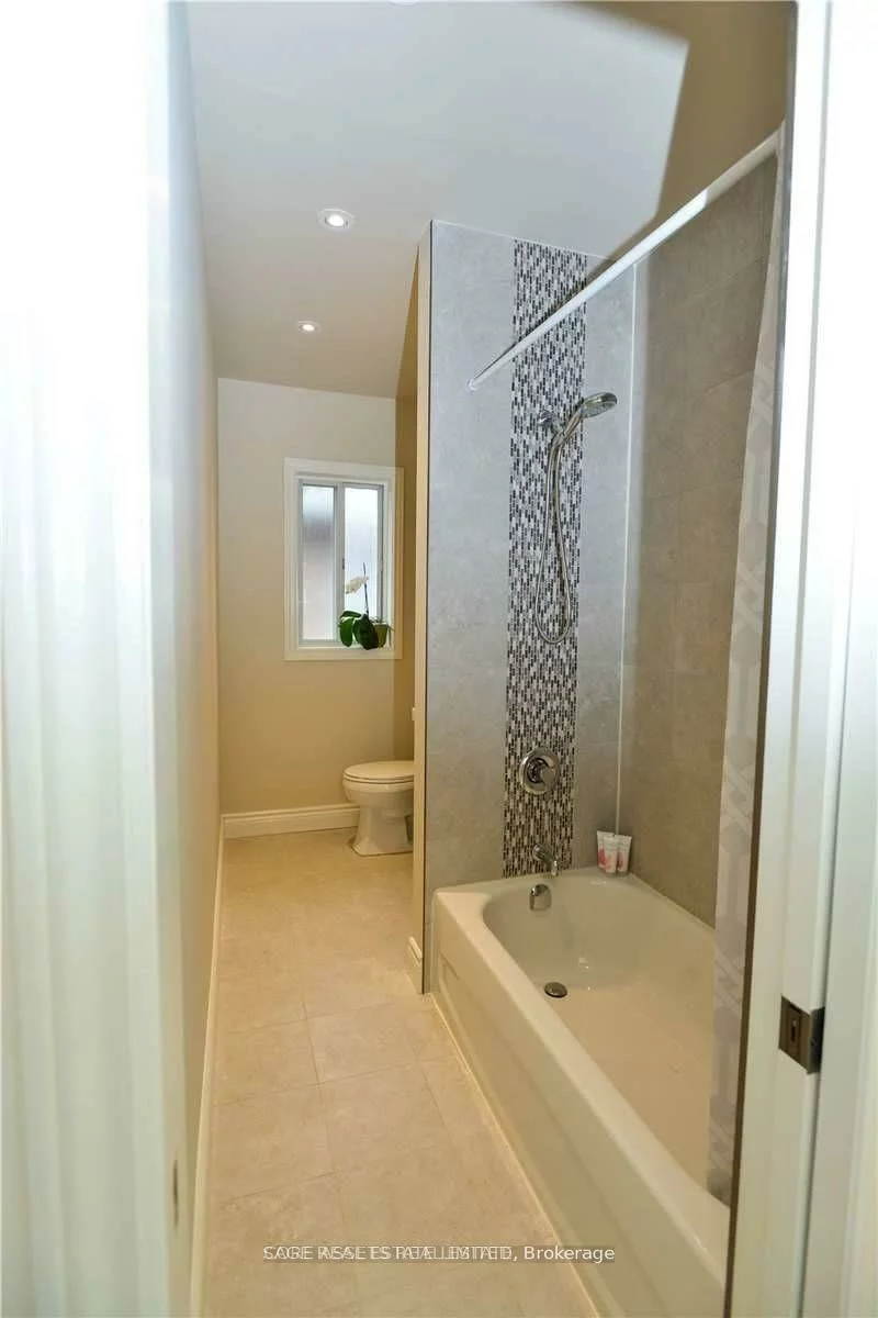 118, Braemar, Yonge-Eglinton, Toronto