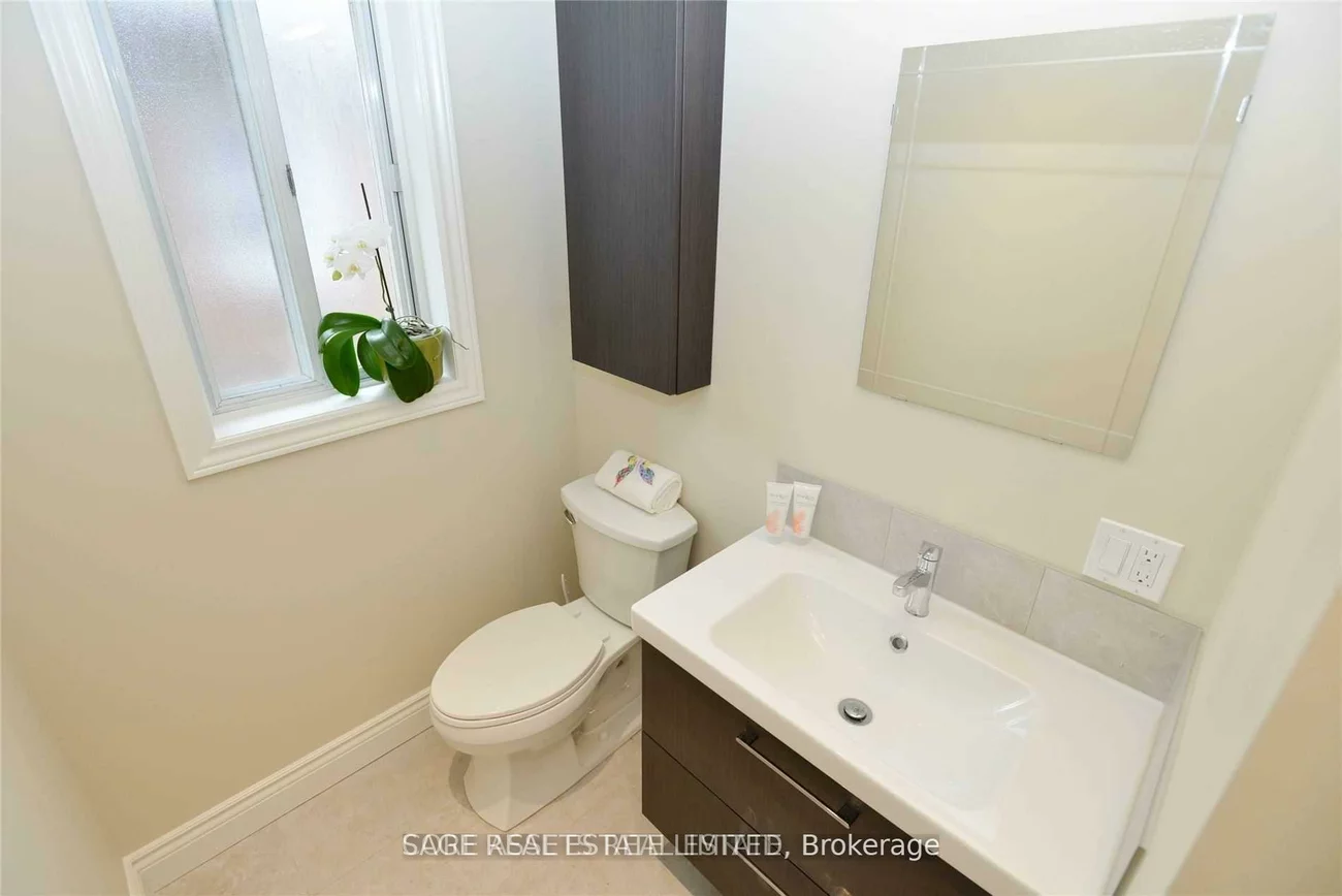 118, Braemar, Yonge-Eglinton, Toronto