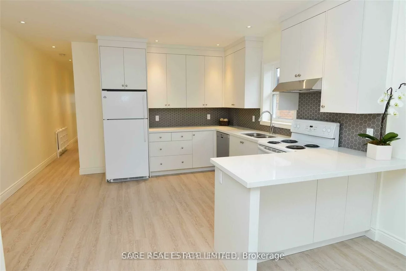 118, Braemar, Yonge-Eglinton, Toronto