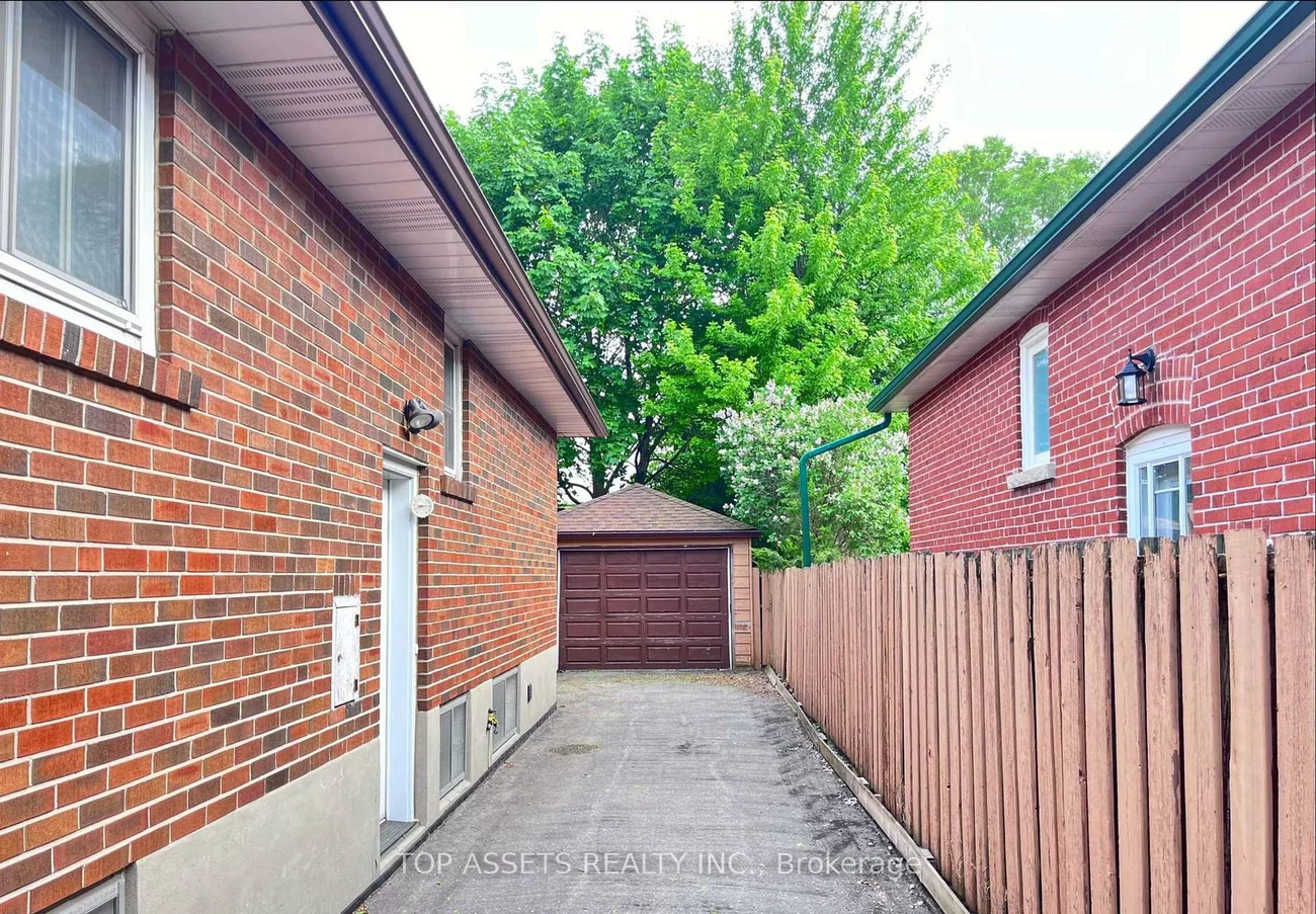 167, Churchill, Willowdale West, Toronto