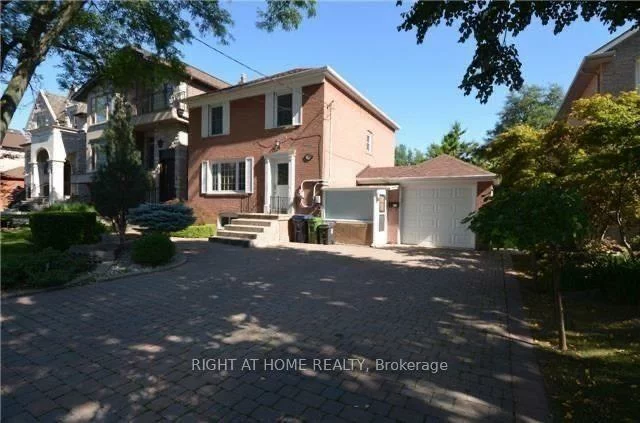 203, Kingsdale, Willowdale East, Toronto