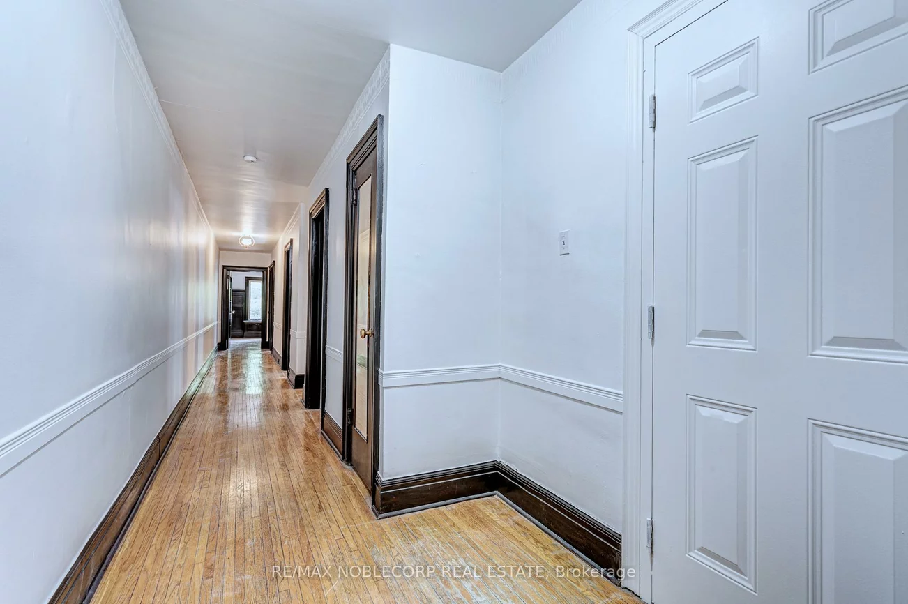 809, Duplex, Lawrence Park South, Toronto