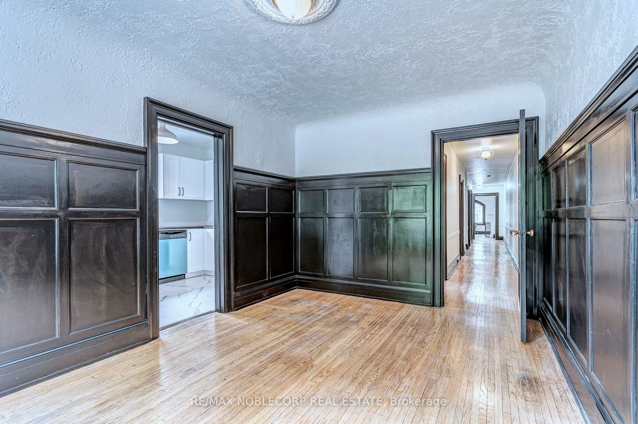 809, Duplex, Lawrence Park South, Toronto