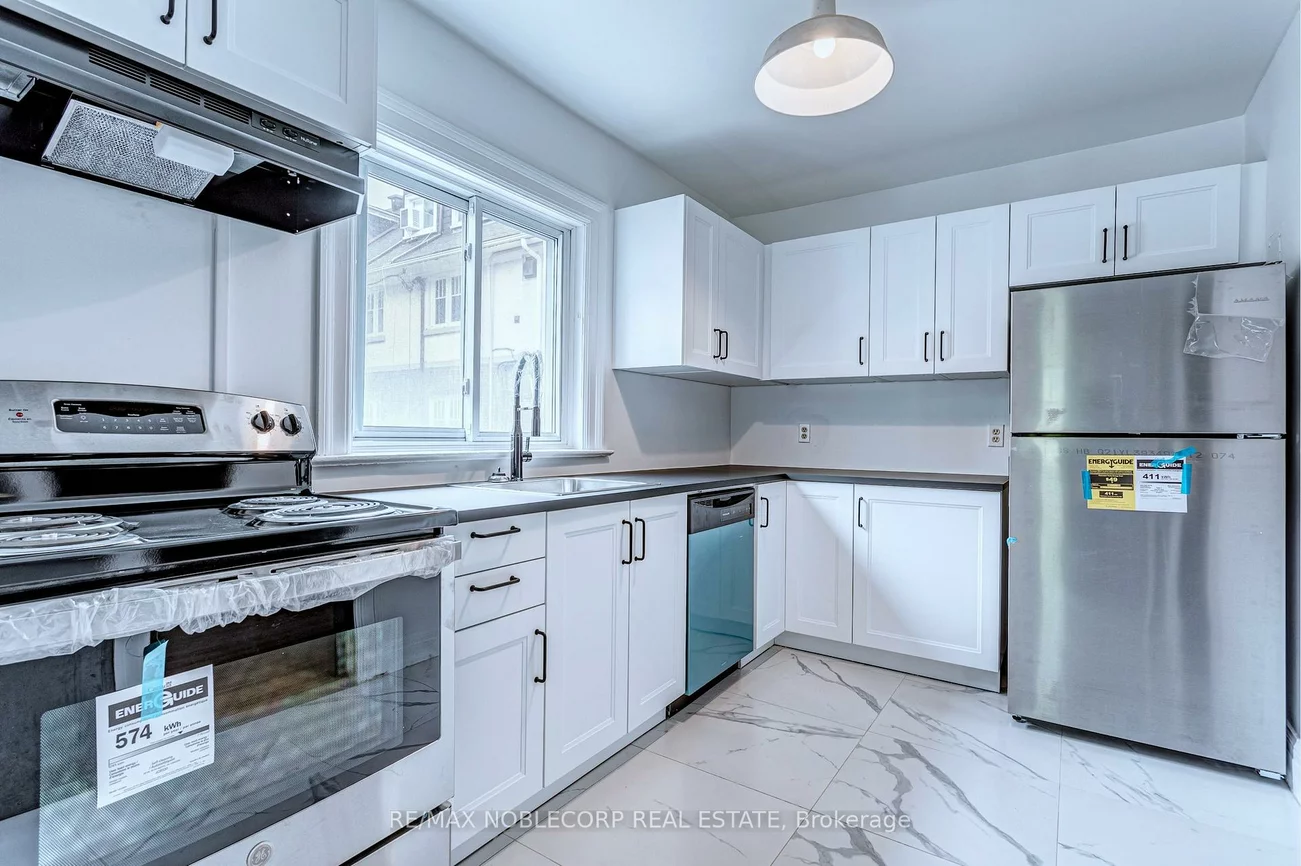 809, Duplex, Lawrence Park South, Toronto