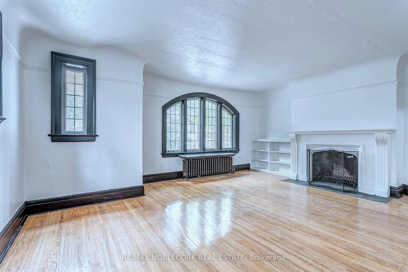 809, Duplex, Lawrence Park South, Toronto