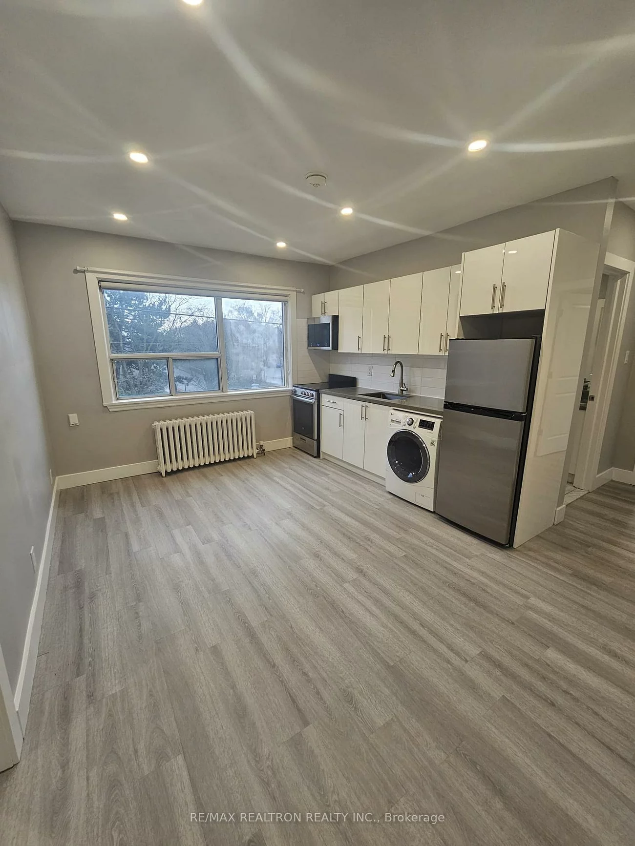 312, Douglas, Bedford Park-Nortown, Toronto